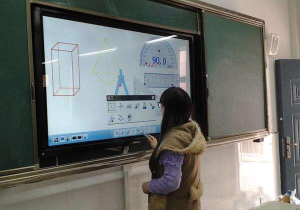 學校教學一體機觸摸屏被鎖了怎么辦？